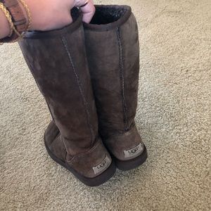 HIGH RISE DARK BROWN UGG BOOTS